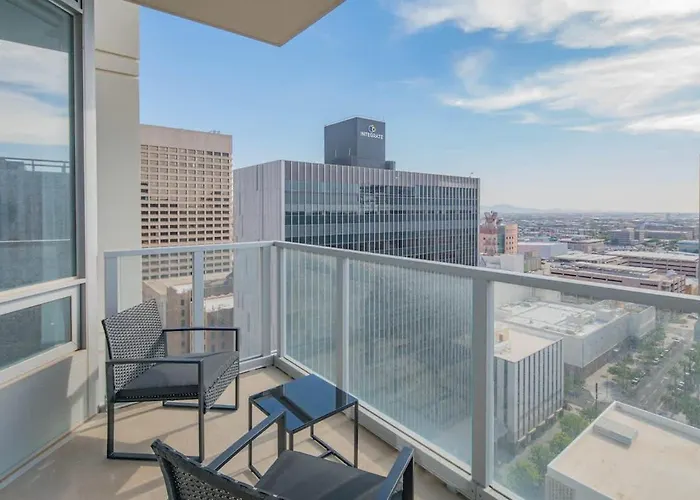 Apartamento Stylish High-rise 2br Dt Views Pool Parking Phoenix